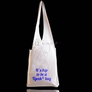 Schultertasche aus Tyvek